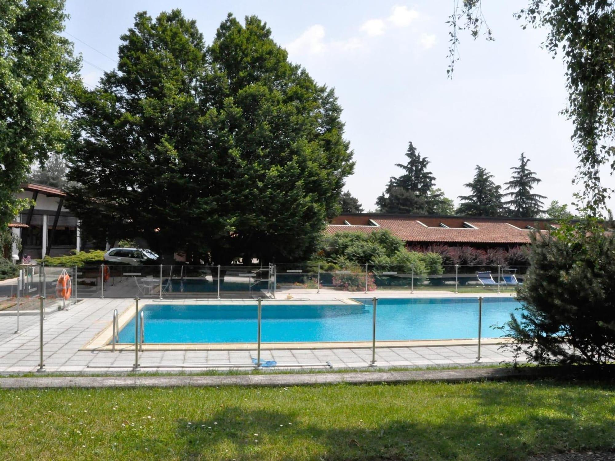 Golf Hotel Lainate Exterior photo