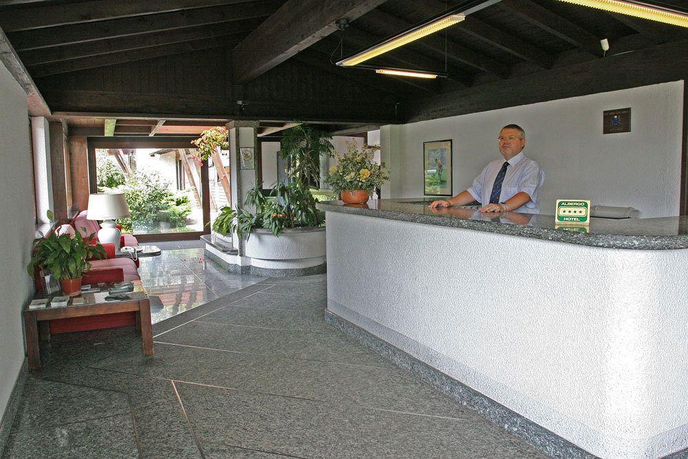 Golf Hotel Lainate Exterior photo